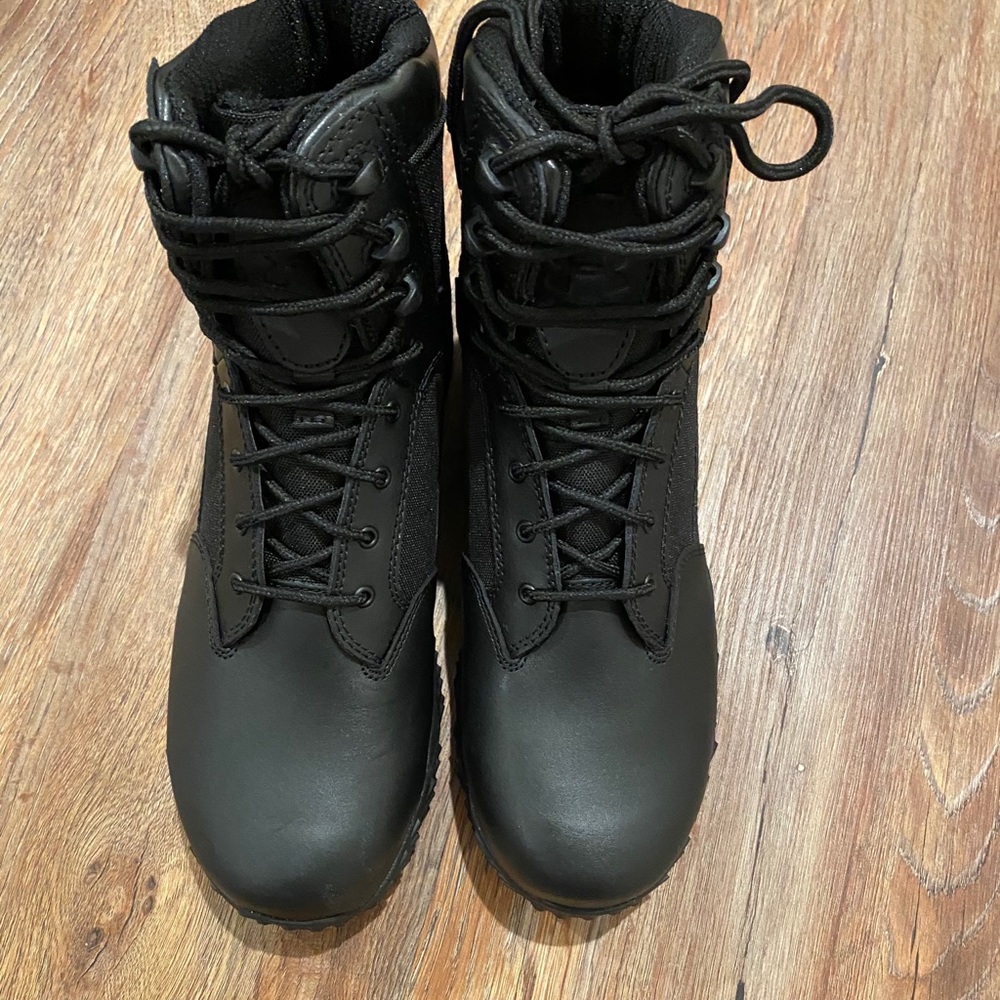 Men’s Under Armour Tactical Boots size 9 - New